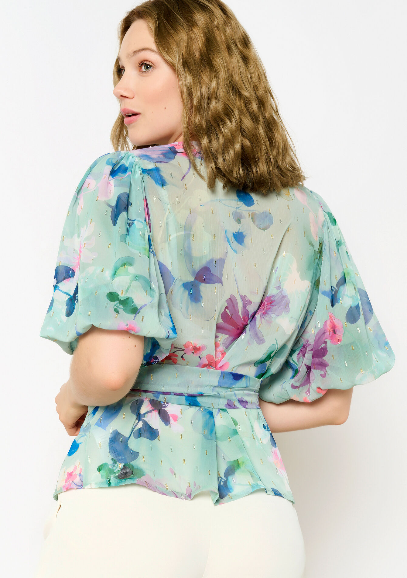 Wikkeltop met met bloemenprint - BLUE LAGOON - 05702523