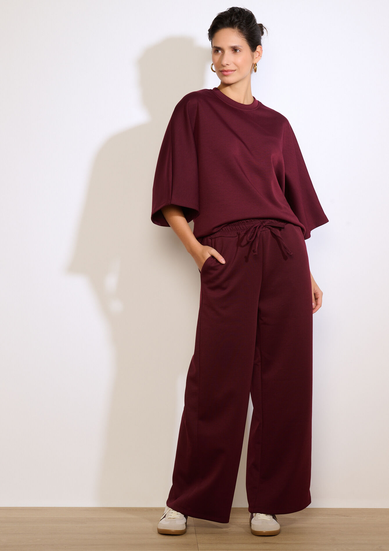 Relaxed wide-leg trousers - BORDEAUX WINE - 15100401_5514