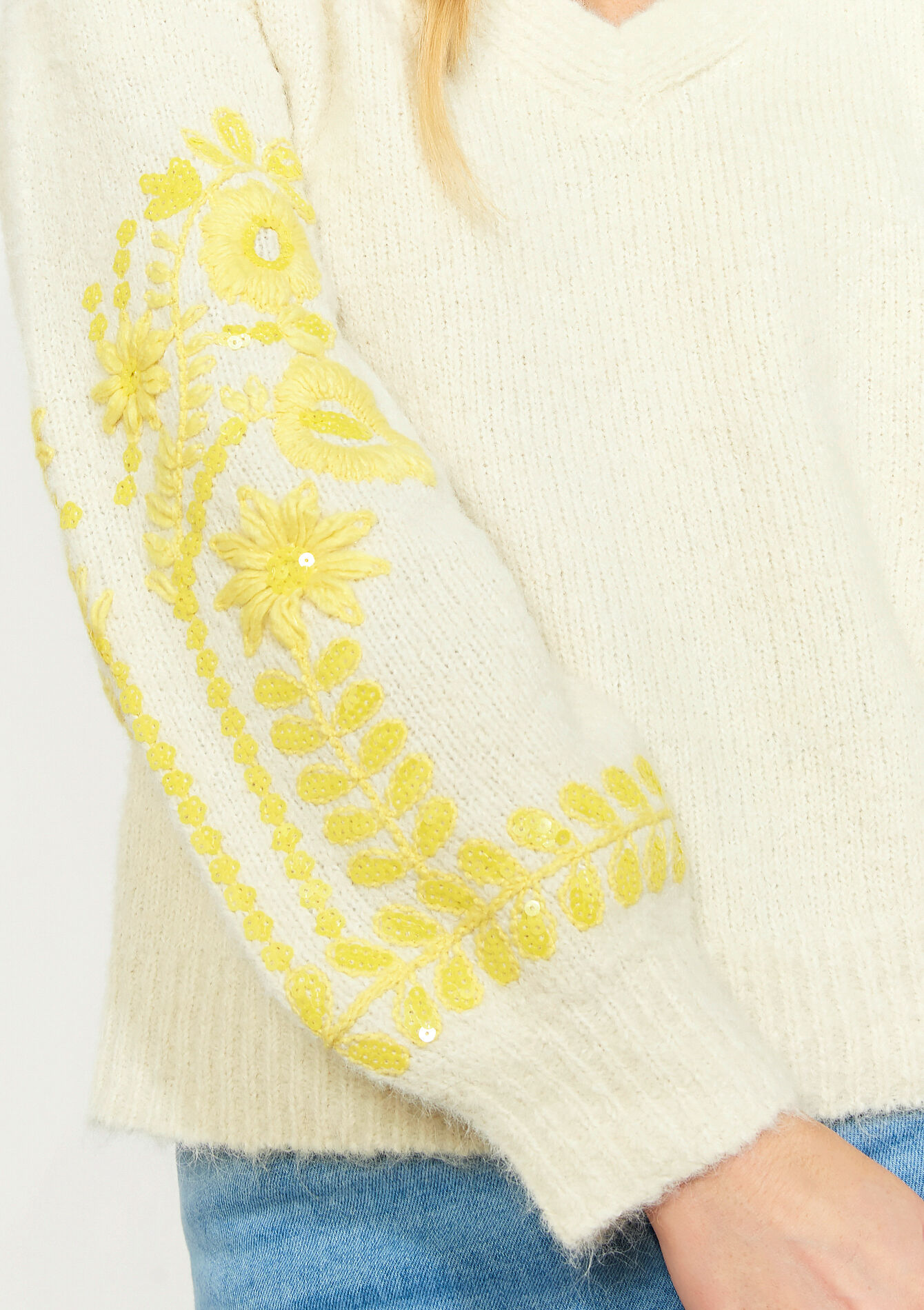 Embroidered puff sleeve knit, Embroidered puff sleeve knit - VANILLA WHITE - 04007202_1013