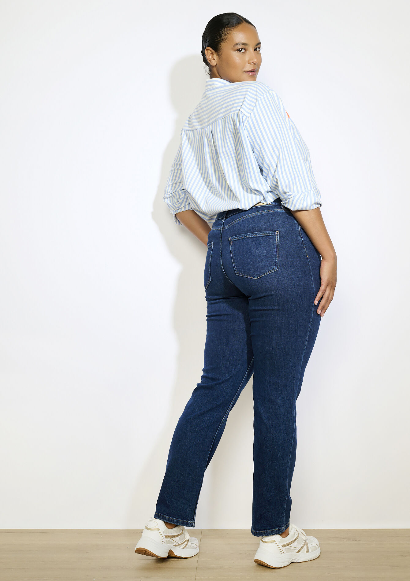 Rechte jeans met hoge taille - DARK BLUE - 22000597_0501