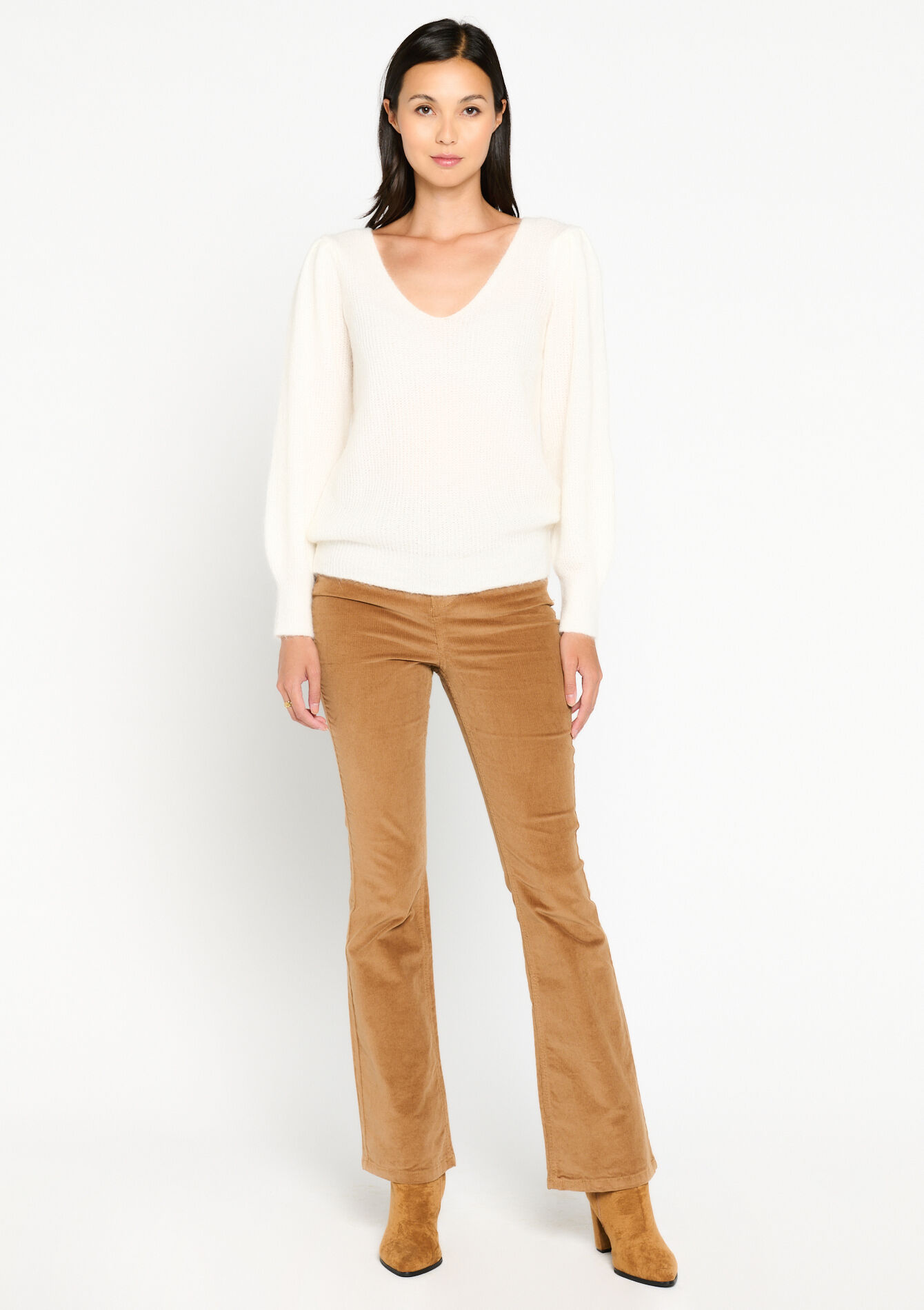 Soft pullover with V-neck, Soft pullover with V-neck - VANILLA WHITE - 04006279_1013