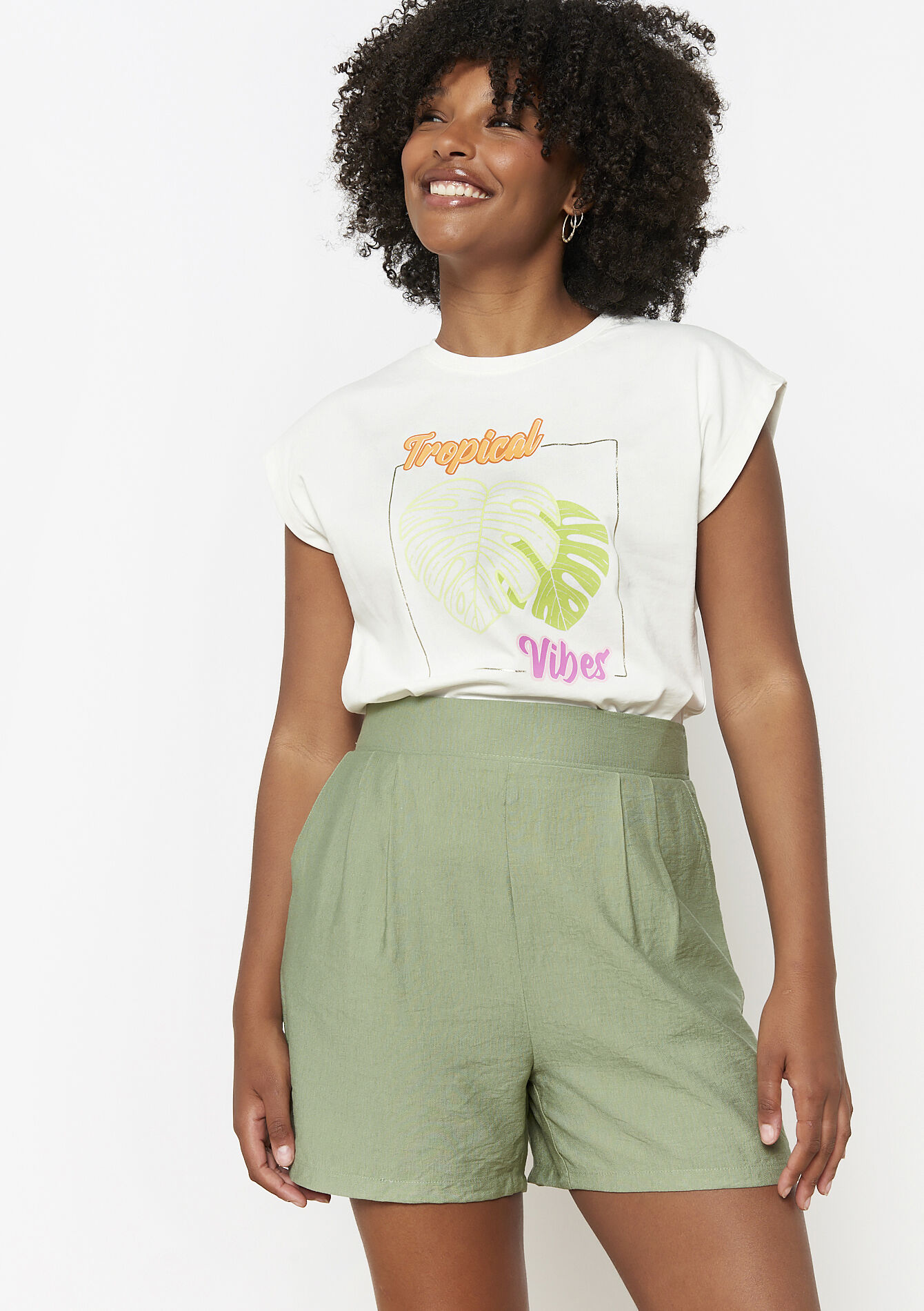 Losvallende short, Losvallende short - KHAKI FADED - 06100675_4326