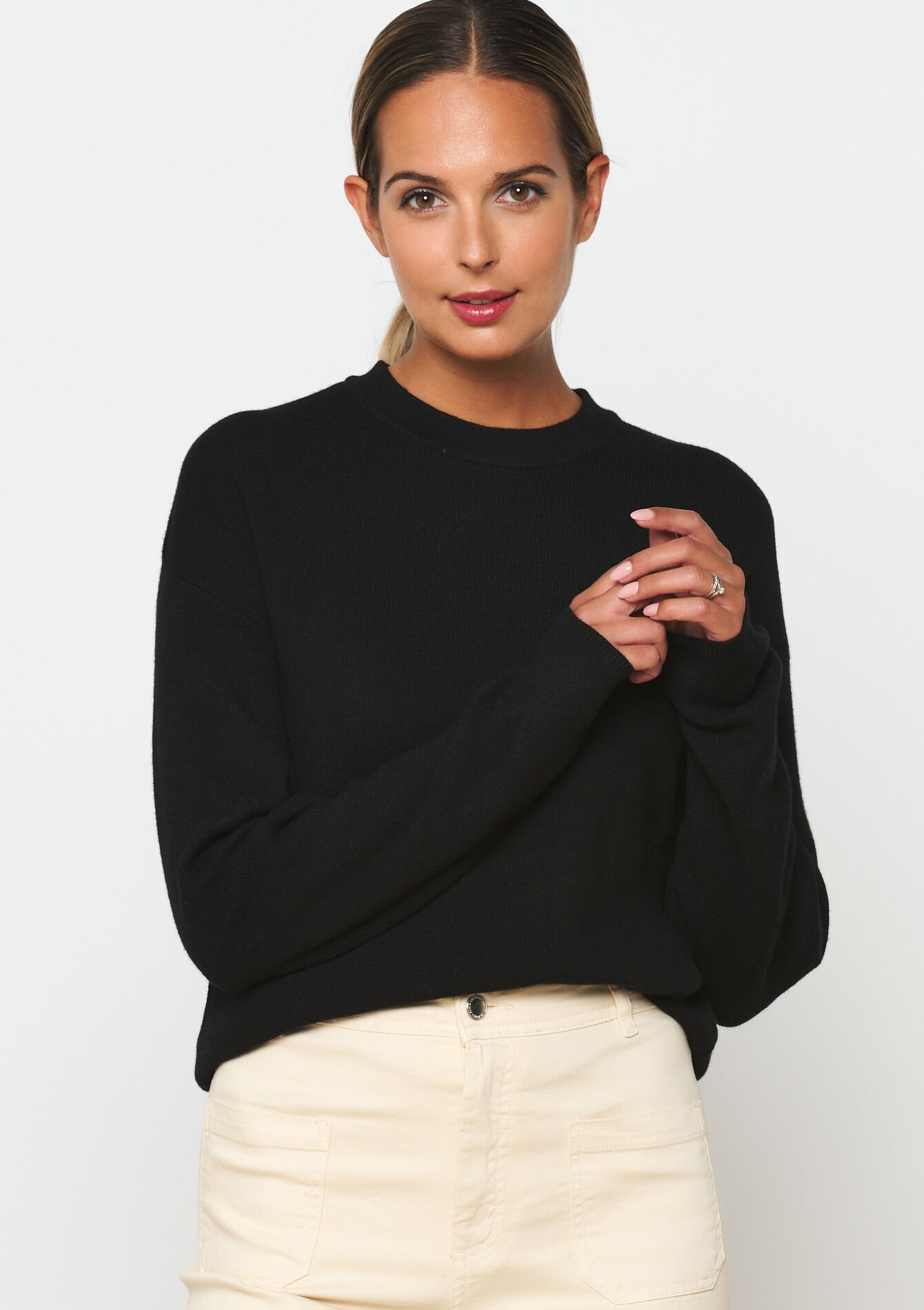 Pullover with round neck, Pullover with round neck - BLACK BEAUTY - 04006513_2600