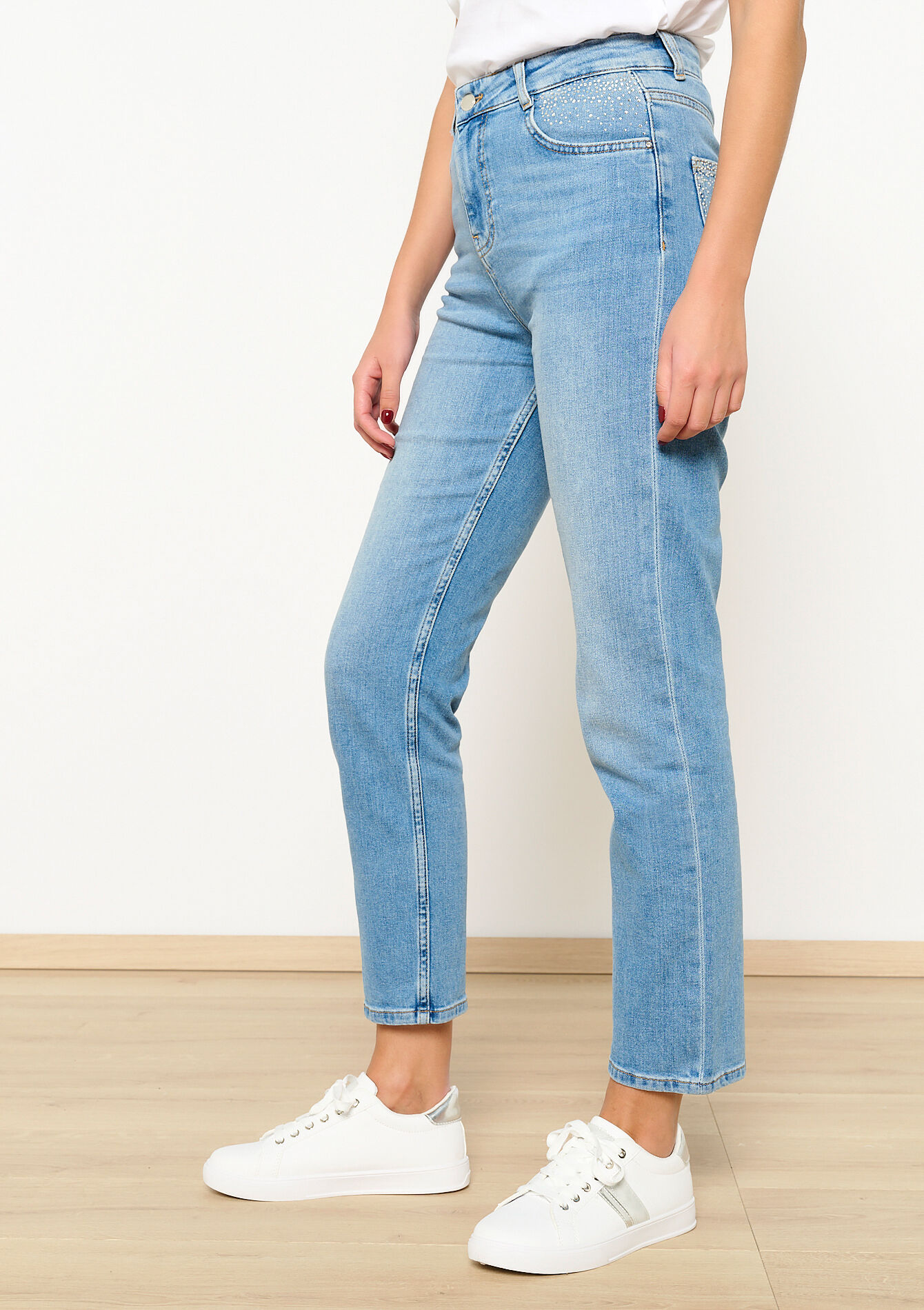 Jeans with rhinestones - BLUE BLEACHED - 22000521_0502