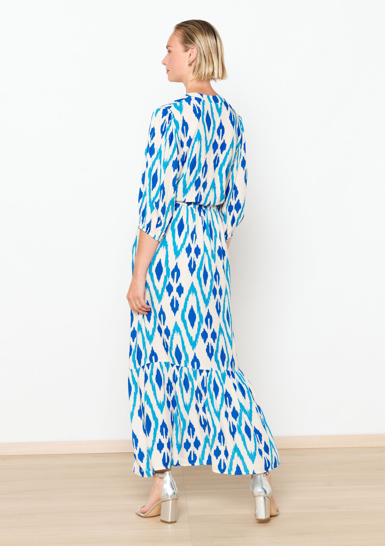 Maxi dress with neckline, Maxi dress with neckline - OFFWHITE - 08103711