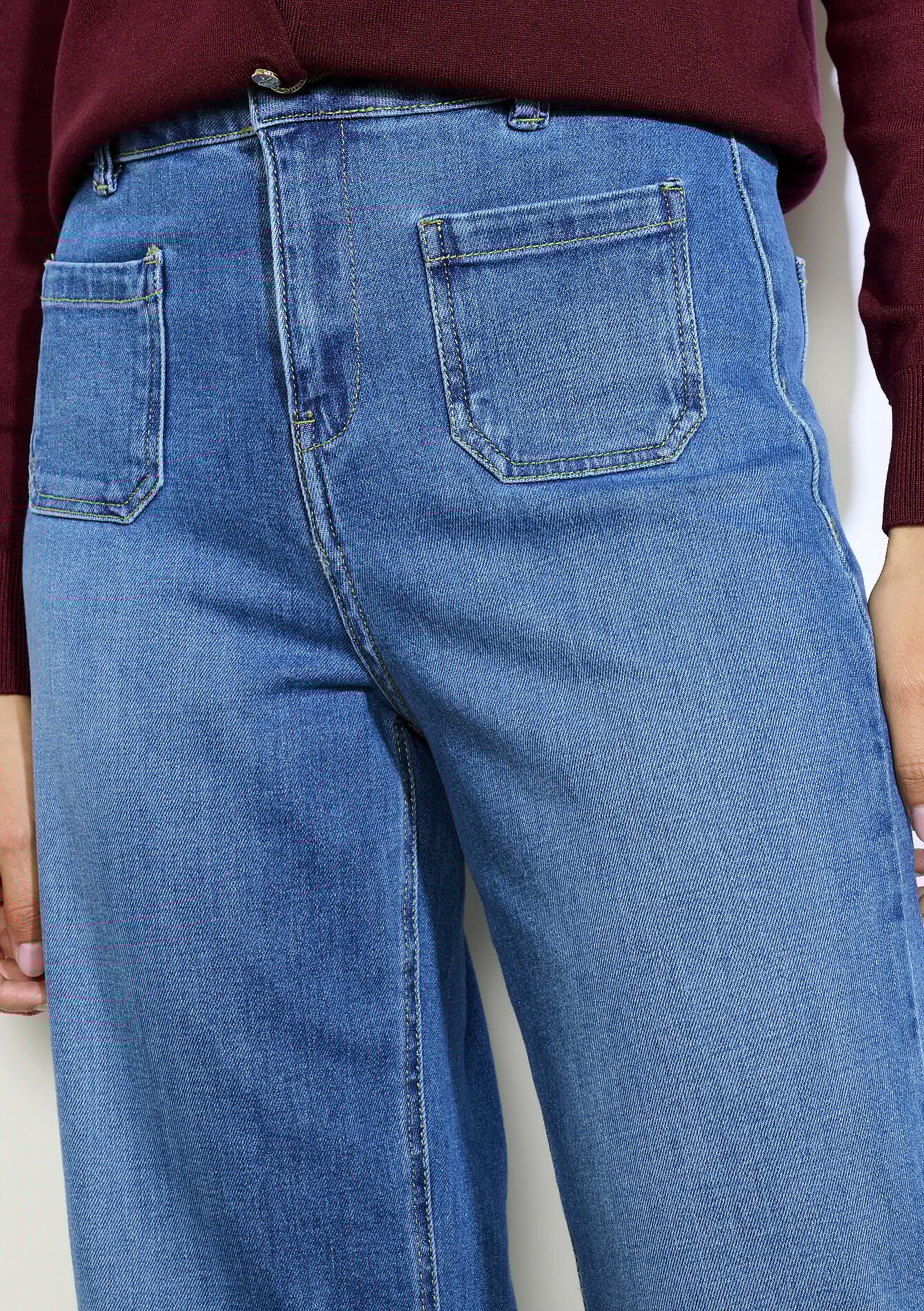Flared jeans met hoge taille en zakken , Flared jeans met hoge taille en zakken - MEDIUM BLUE - 22000617_0500