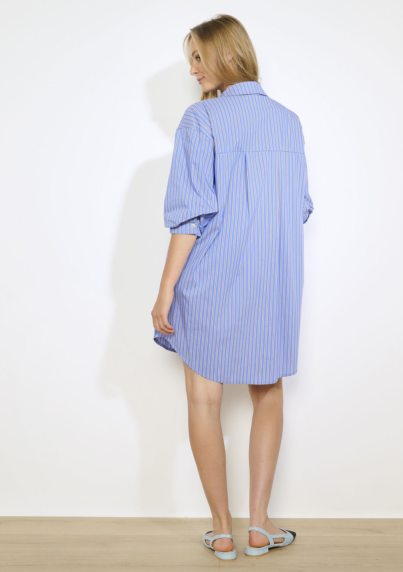 Gestreepte hemdjurk  - BROWN DARK CHOCOLATE - 08104261_3720