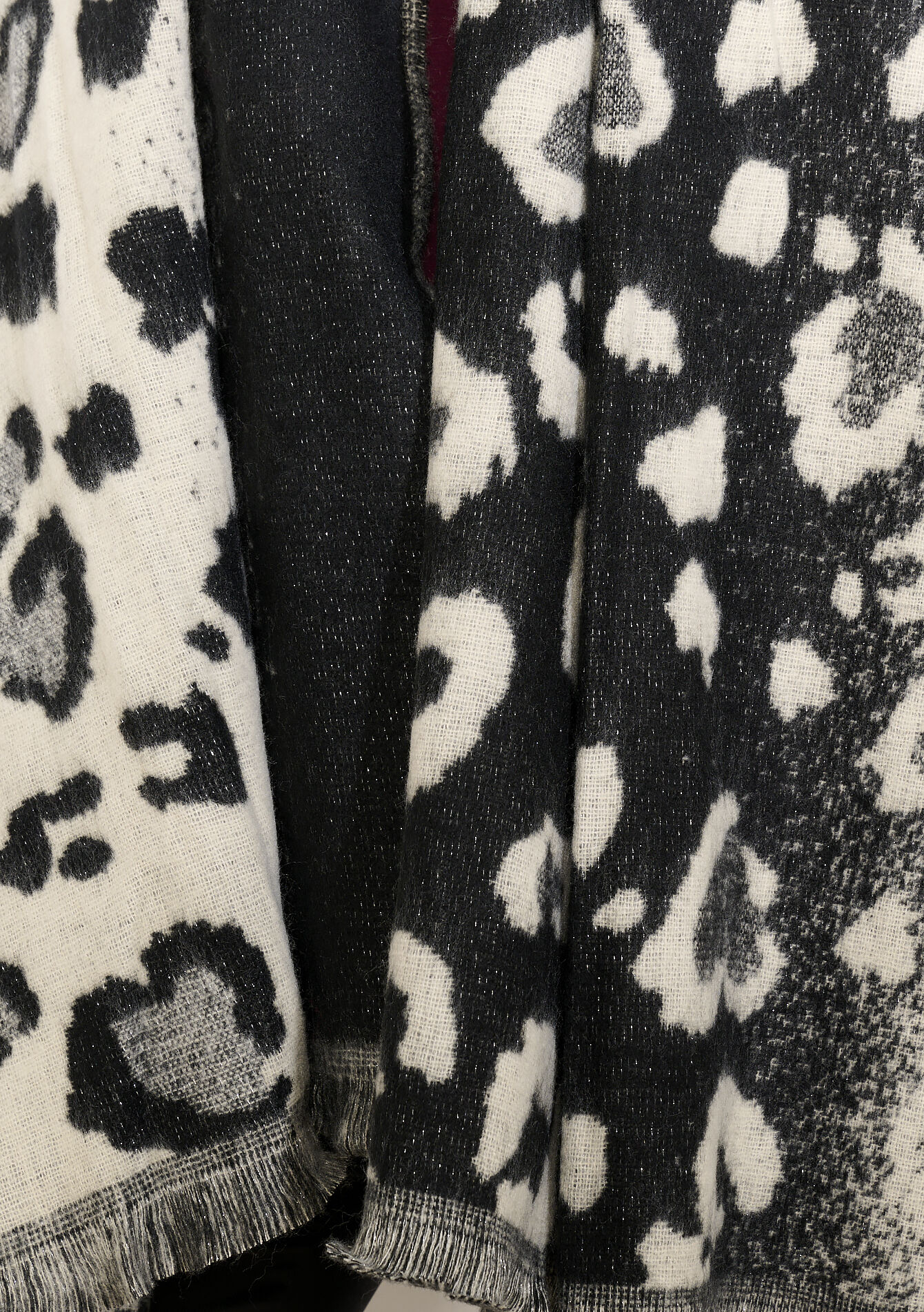 Sjaal met luipaardmotief, Sjaal met luipaardmotief - OFFWHITE - 17101388_1001