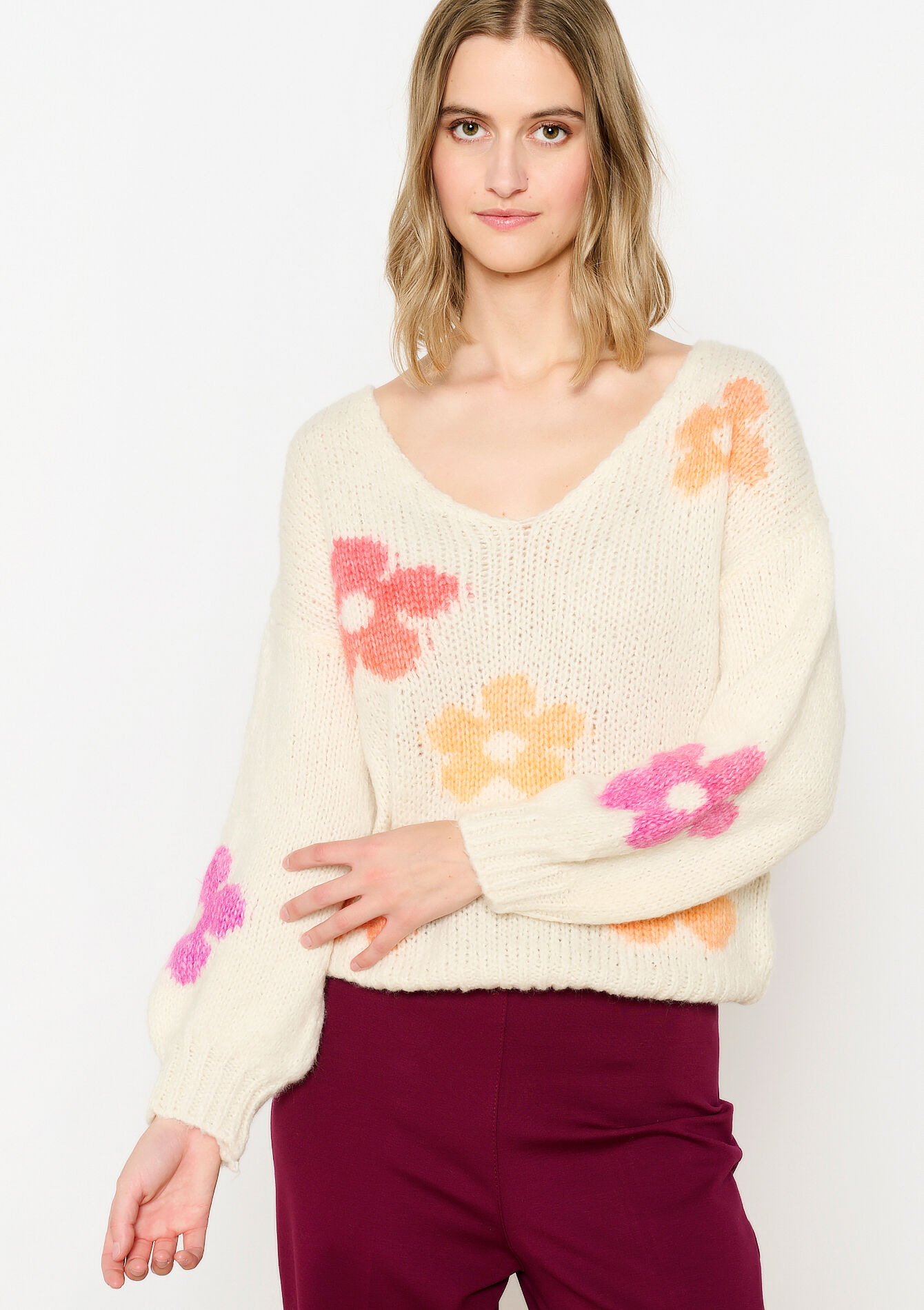 Jacquard sweater with flowers, Jacquard sweater with flowers - VANILLA WHITE - 04006749_1013