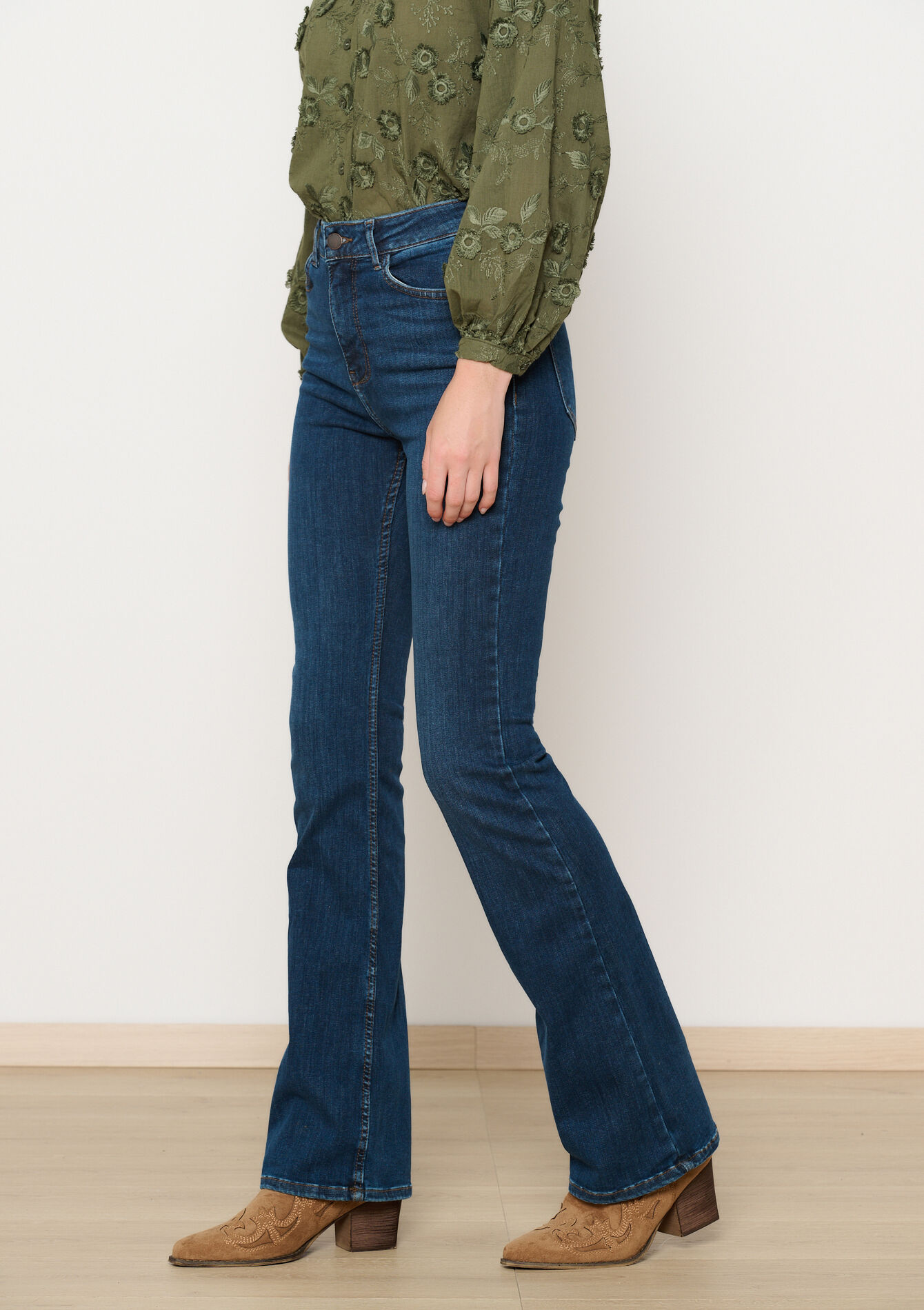 Jean bootcut avec taille haute, Jean bootcut avec taille haute - DARK BLUE - 22000541_0501