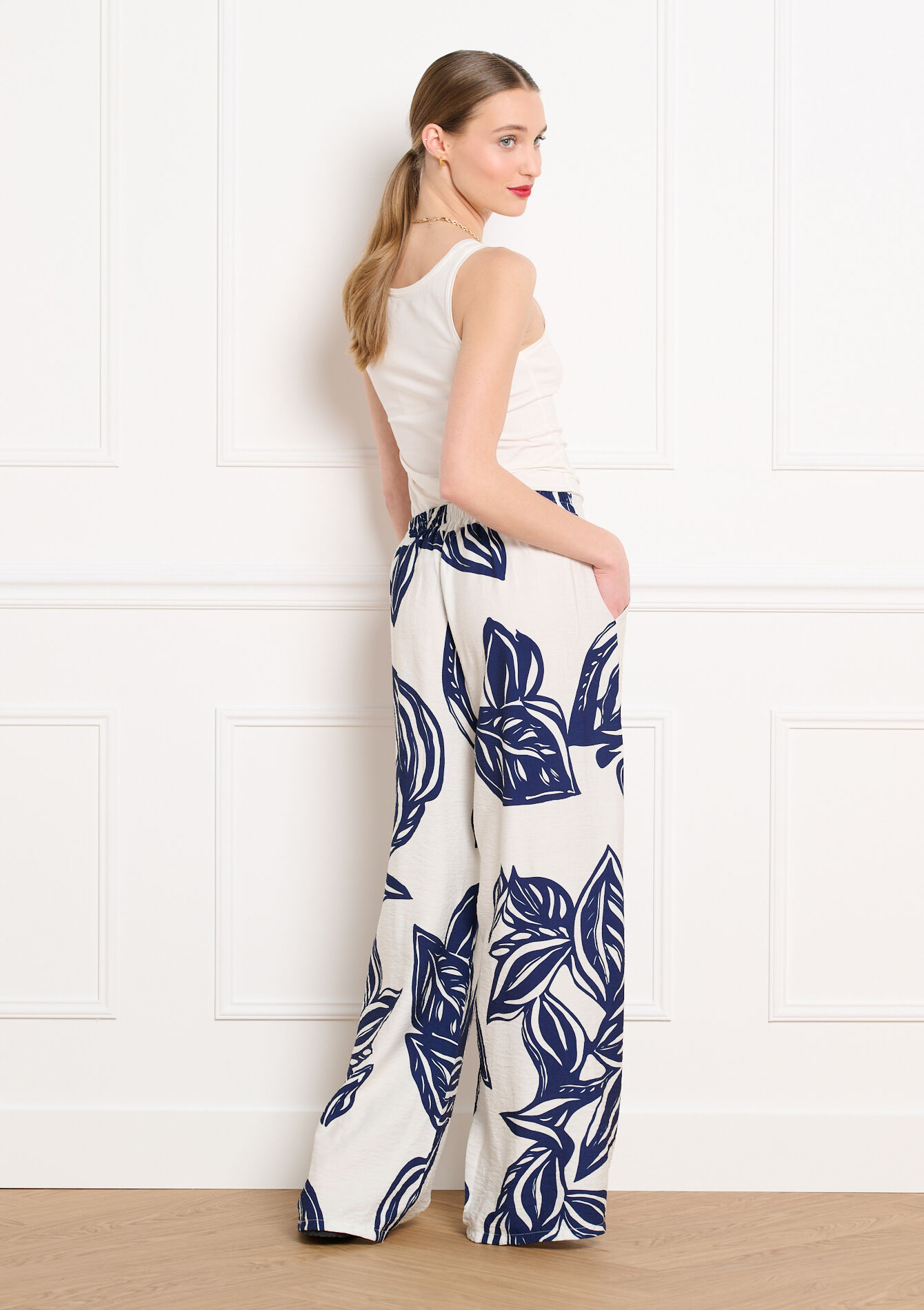 Wijde vloeiende broek met print - VANILLA WHITE - 06601151_1013