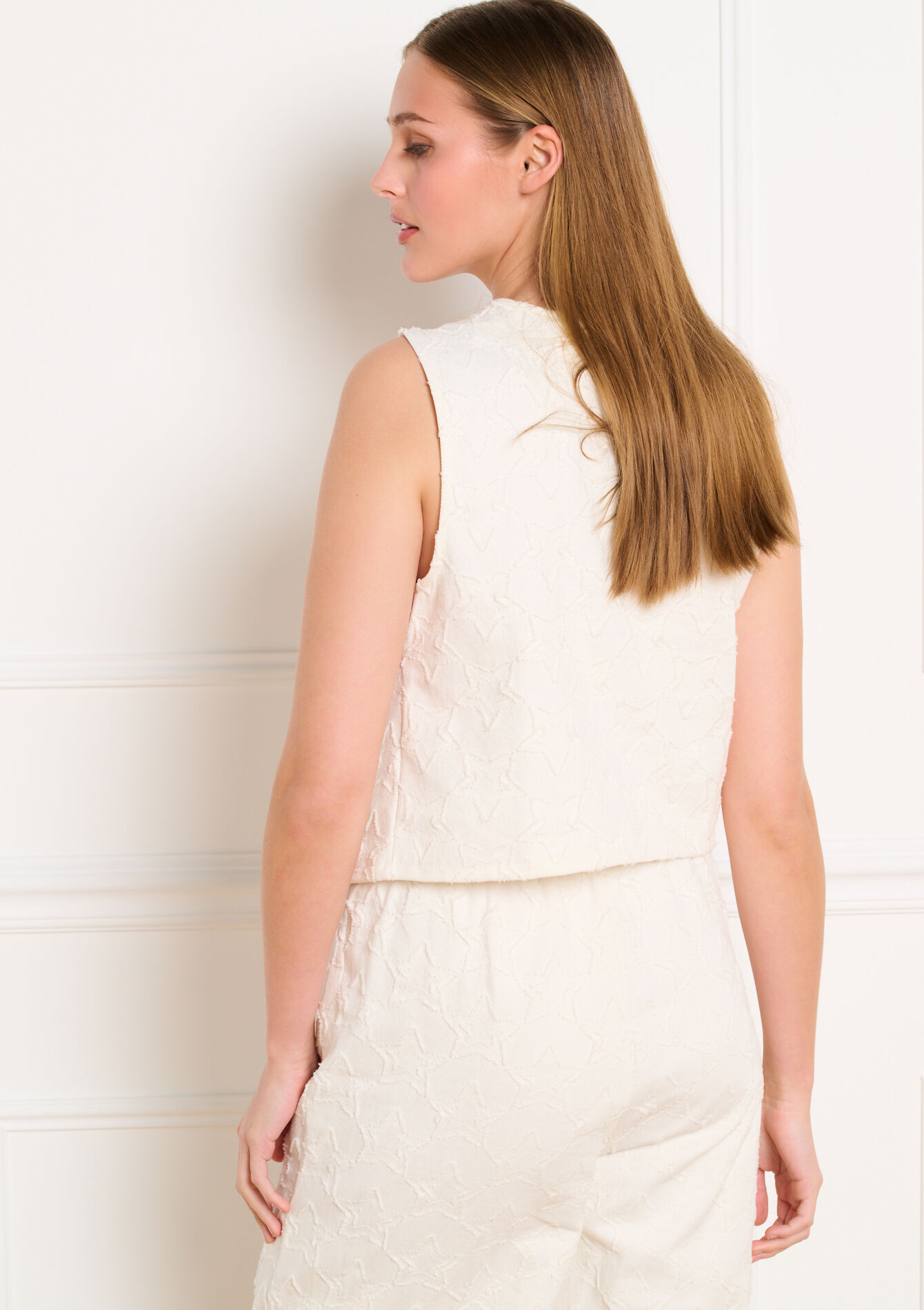 Mouwloos vest met sterborduursel - VANILLA WHITE - 09101212_1013