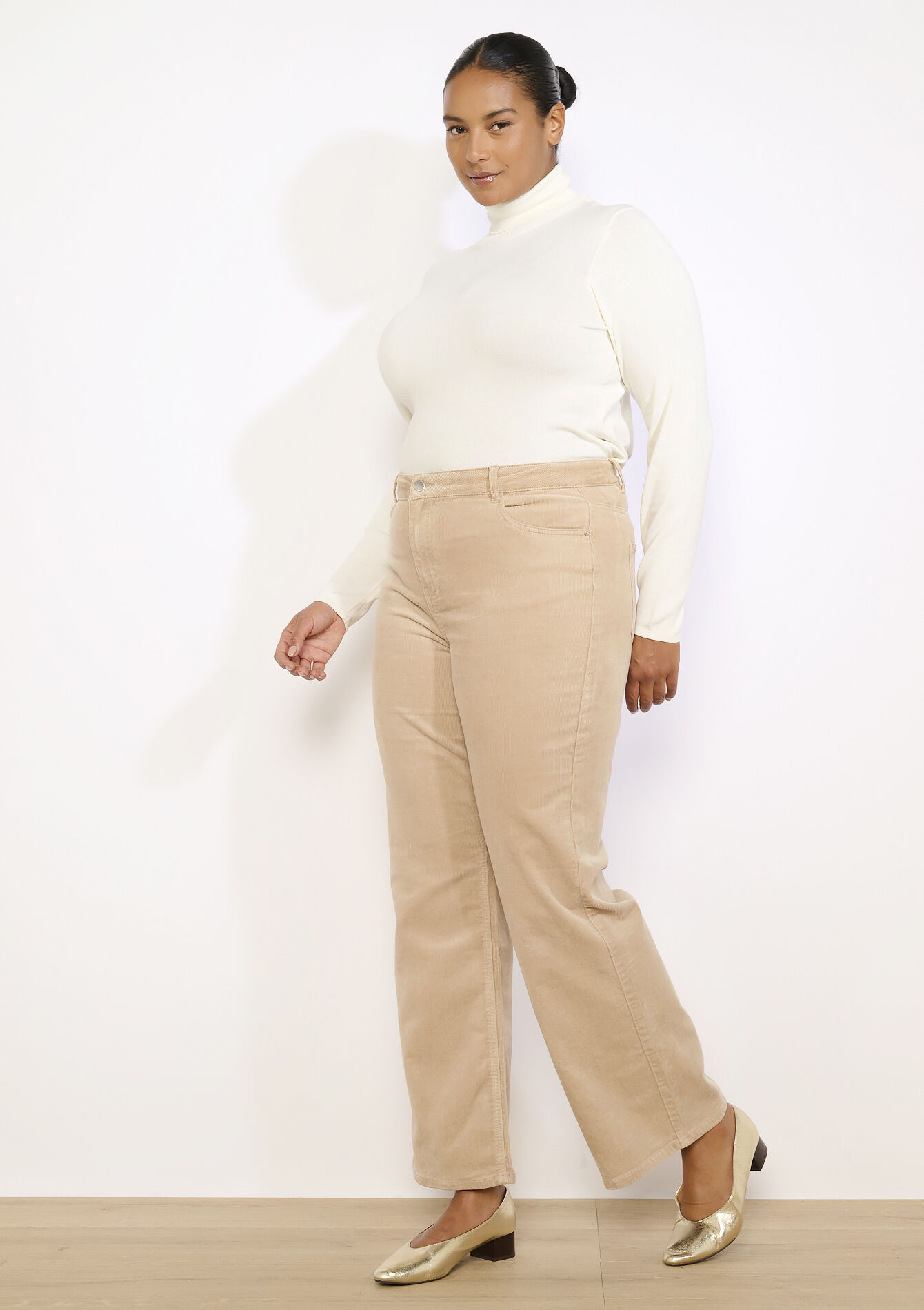 Straight corduroy trousers, Straight corduroy trousers - LT BEIGE - 06004607_2527