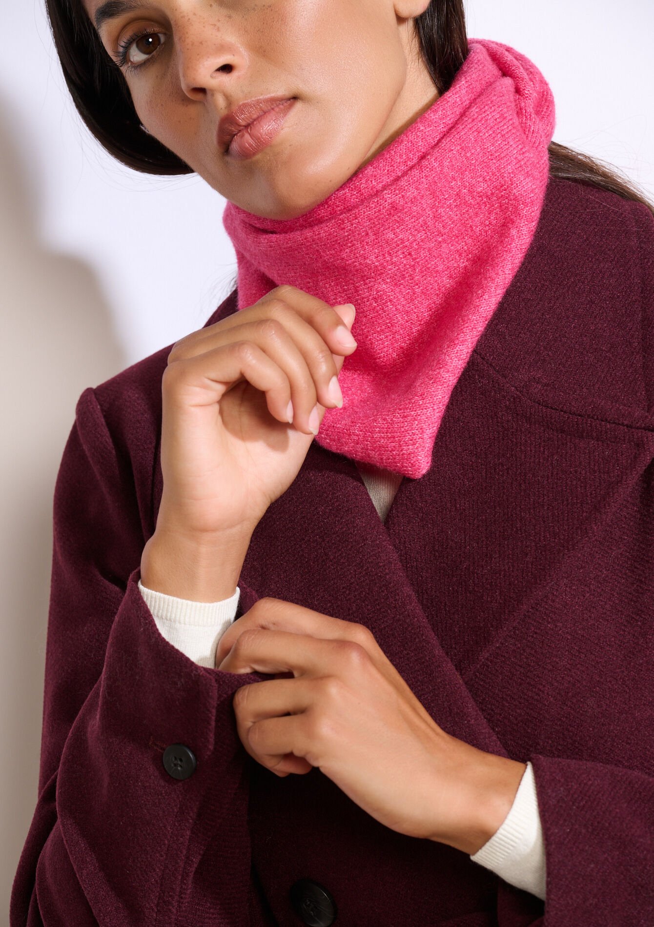 Driehoekige sjaal met wol en viscose, Driehoekige sjaal met wol en viscose - FUCHSIA - 17101422_5626