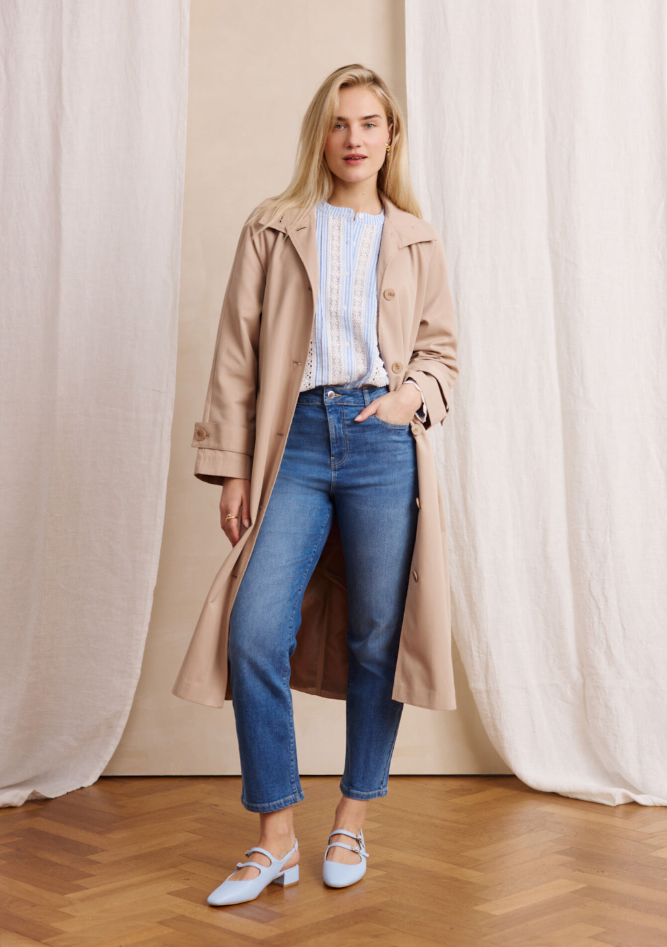 Rechte jeans met hoge taille - MEDIUM BLUE - 22000634_0500