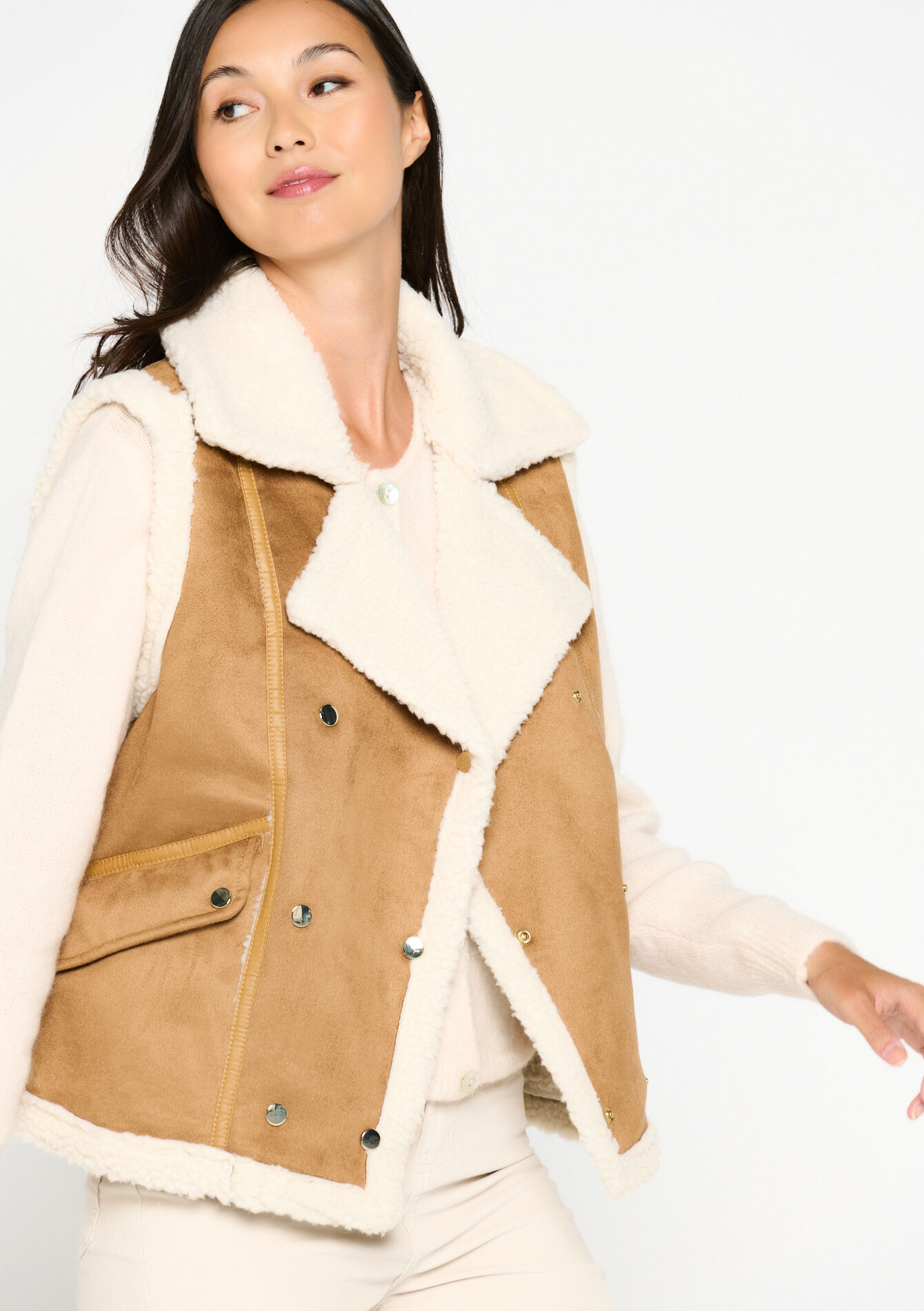 Sleeveless shearling jacket - CAMEL GINGER - 23000618_3831