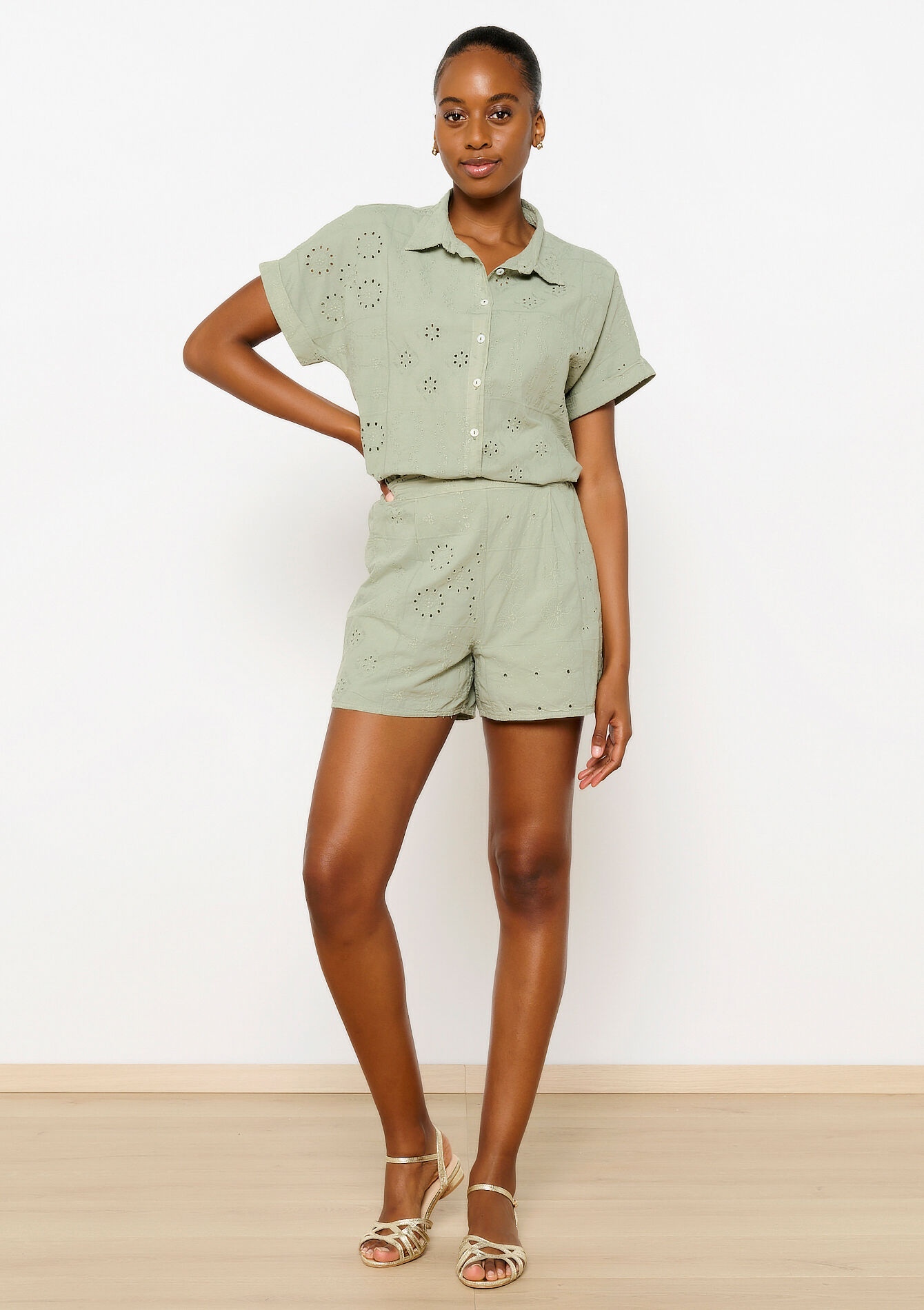 Shorts with broderie anglaise, Shorts with broderie anglaise - KHAKI MINT - 06100621_2542