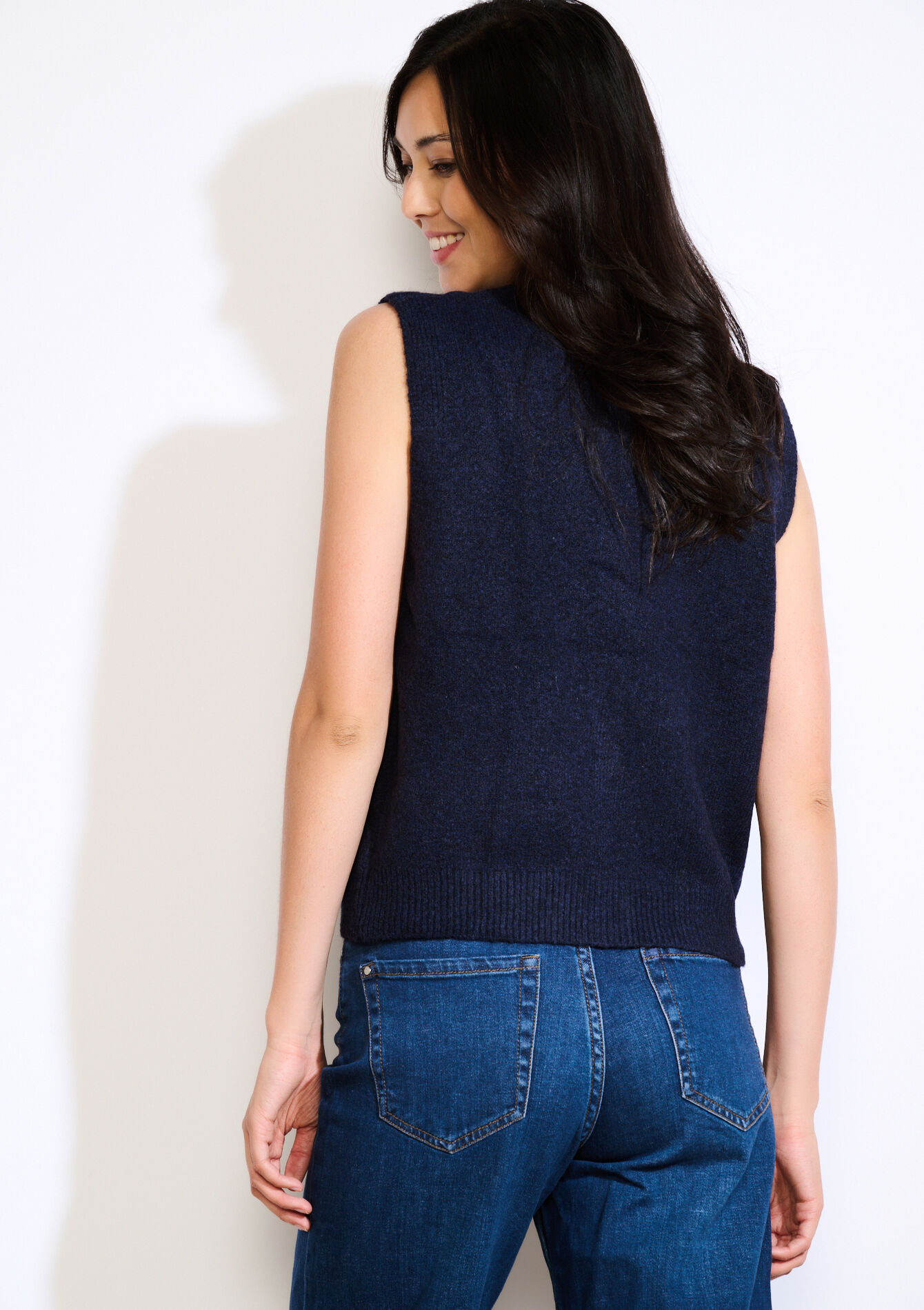 Sleeveless soft buttoned cardigan - NAVY BASIC - 04101322_2723