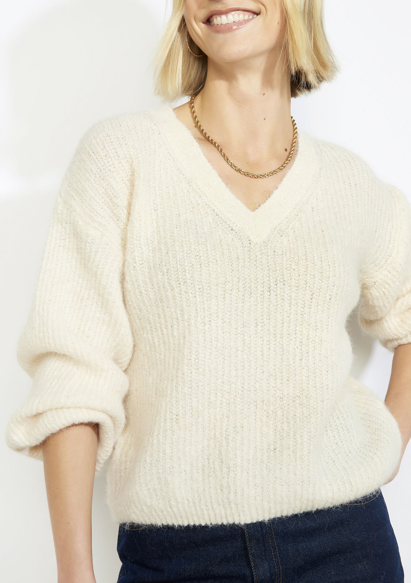 Textured v-neck sweater, Textured v-neck sweater - VANILLA WHITE - 04007156_1013