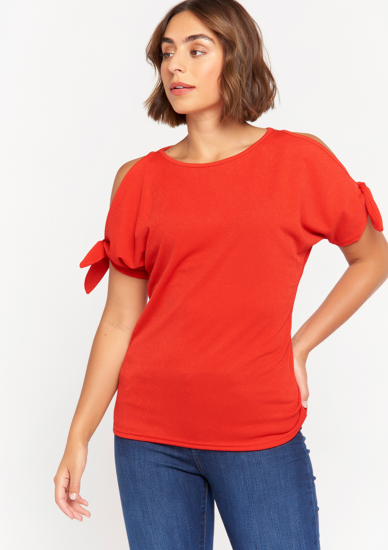T-shirt met open schouders en strikjes - BRIGHTY RED - 02300810_5316