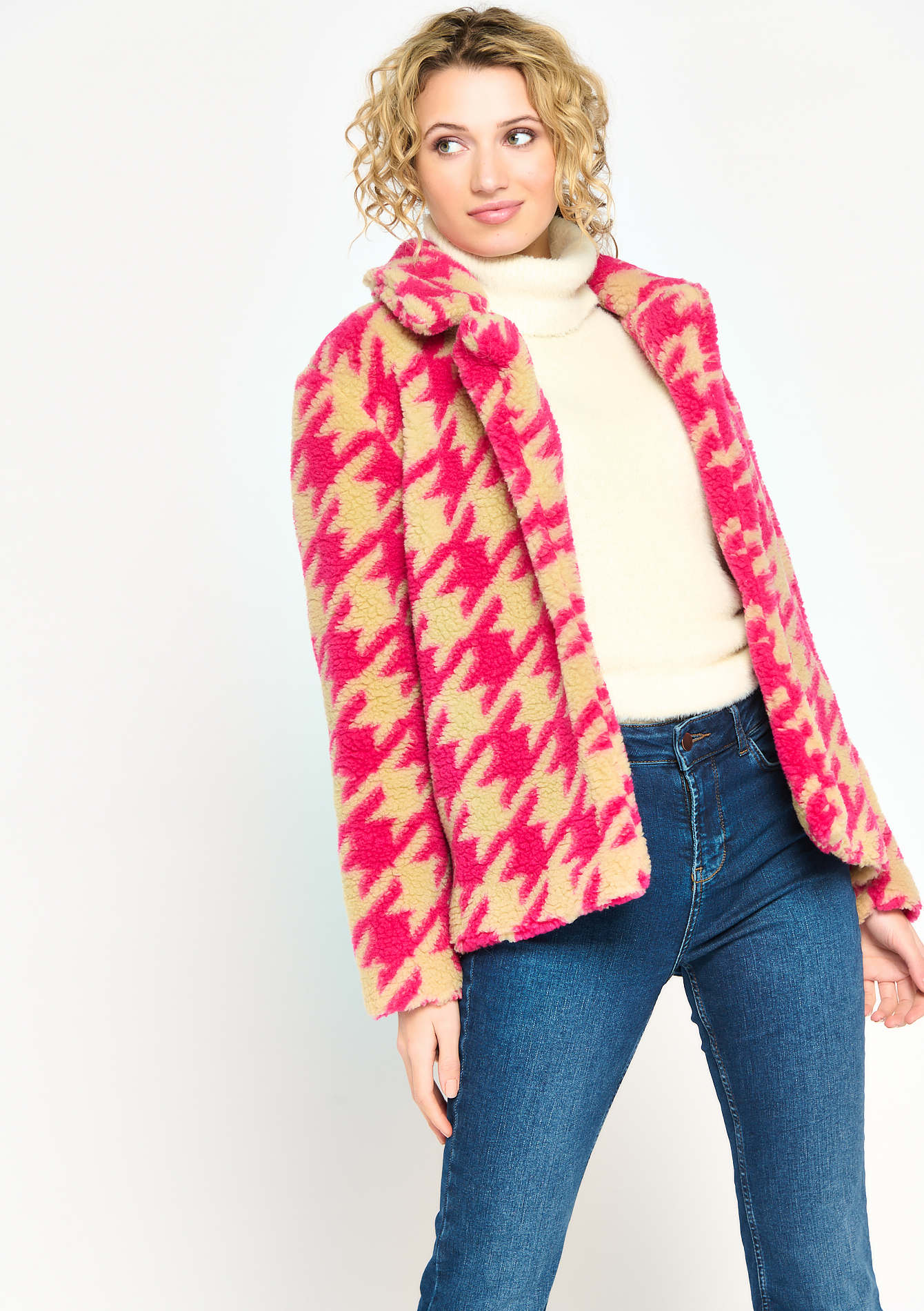 Manteau en teddy en motif pied de poule