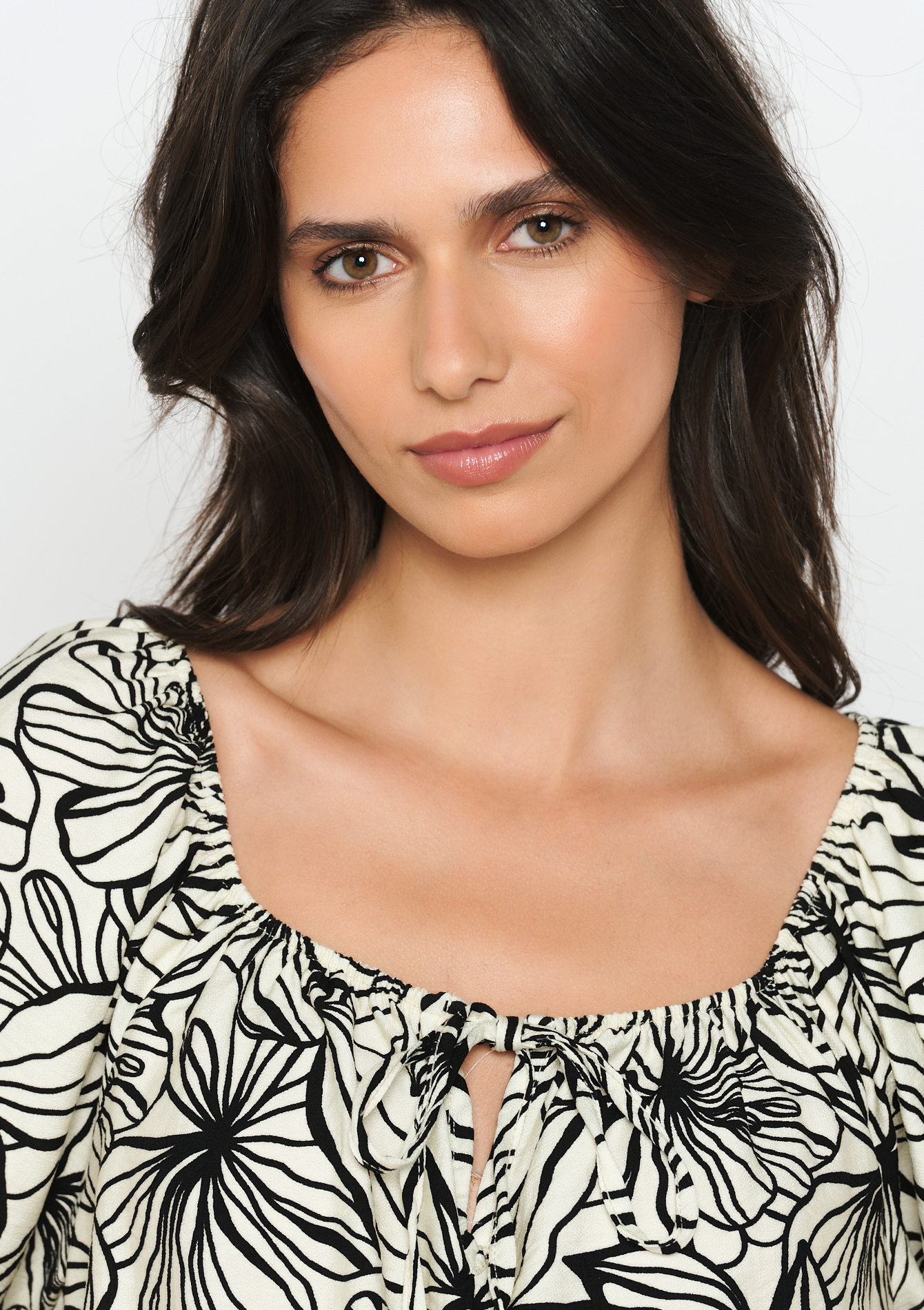 Blouse with floral print - LolaLiza