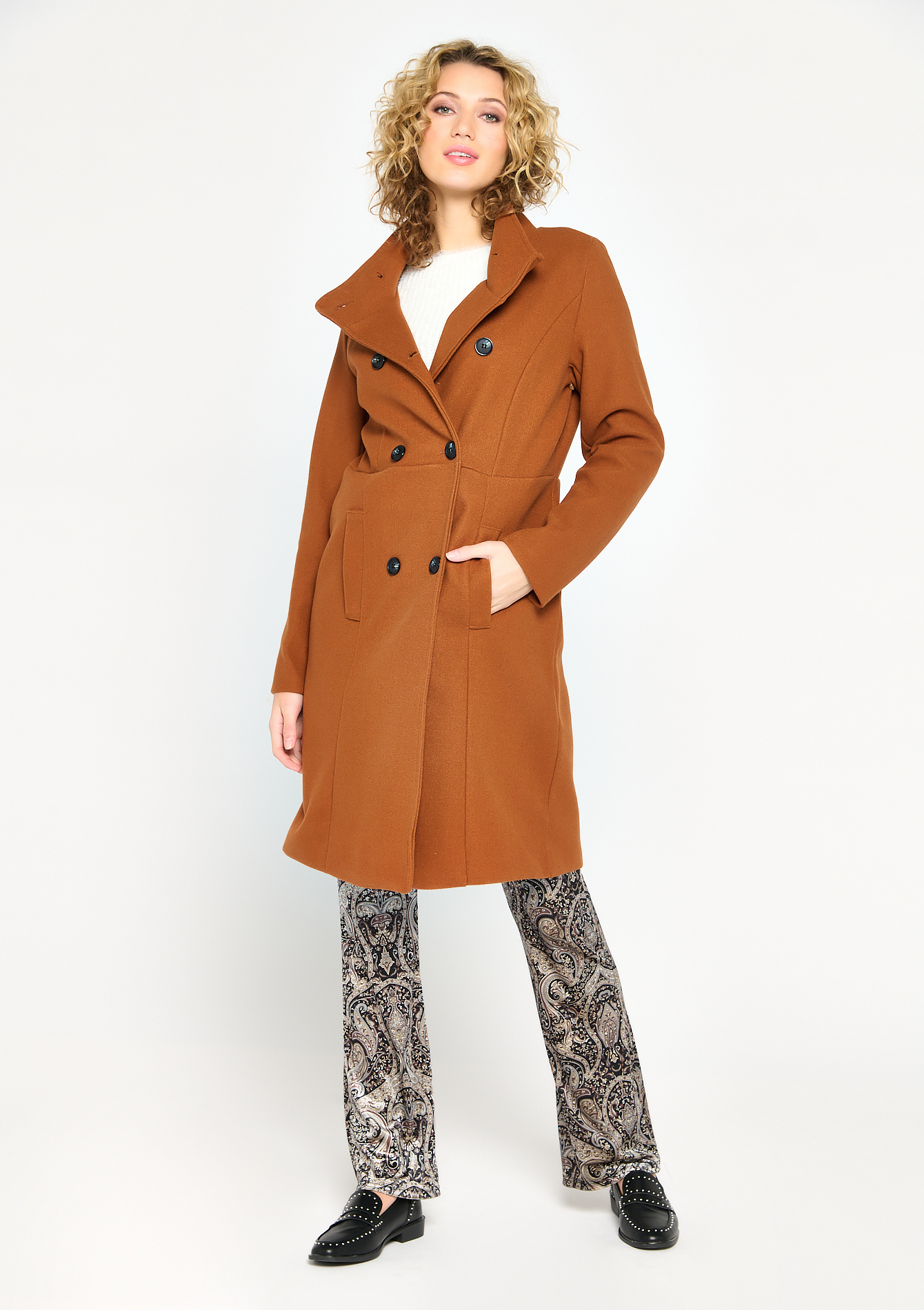 Manteau long avec boutons