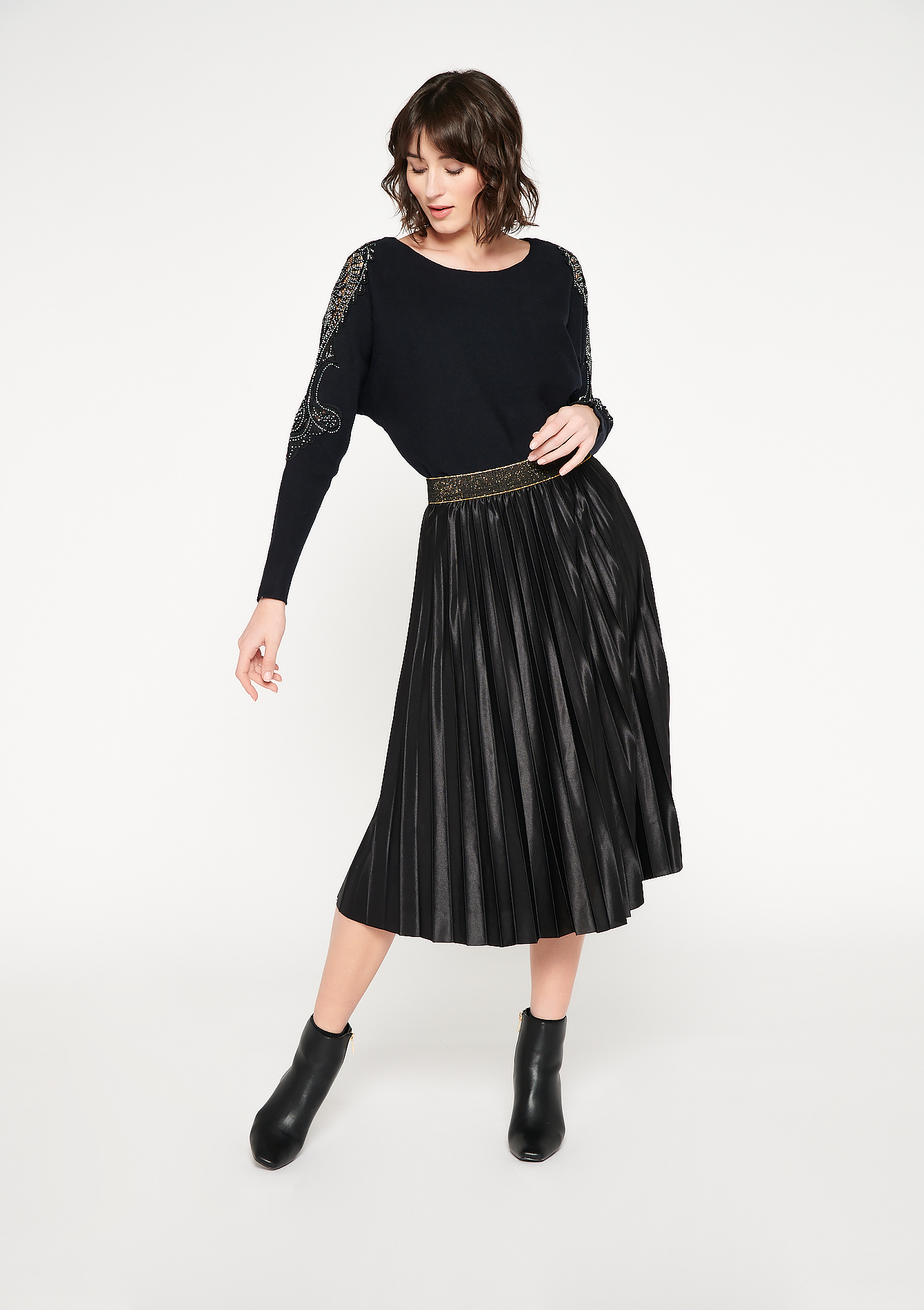 Pull manches chauve-souris et dentelle