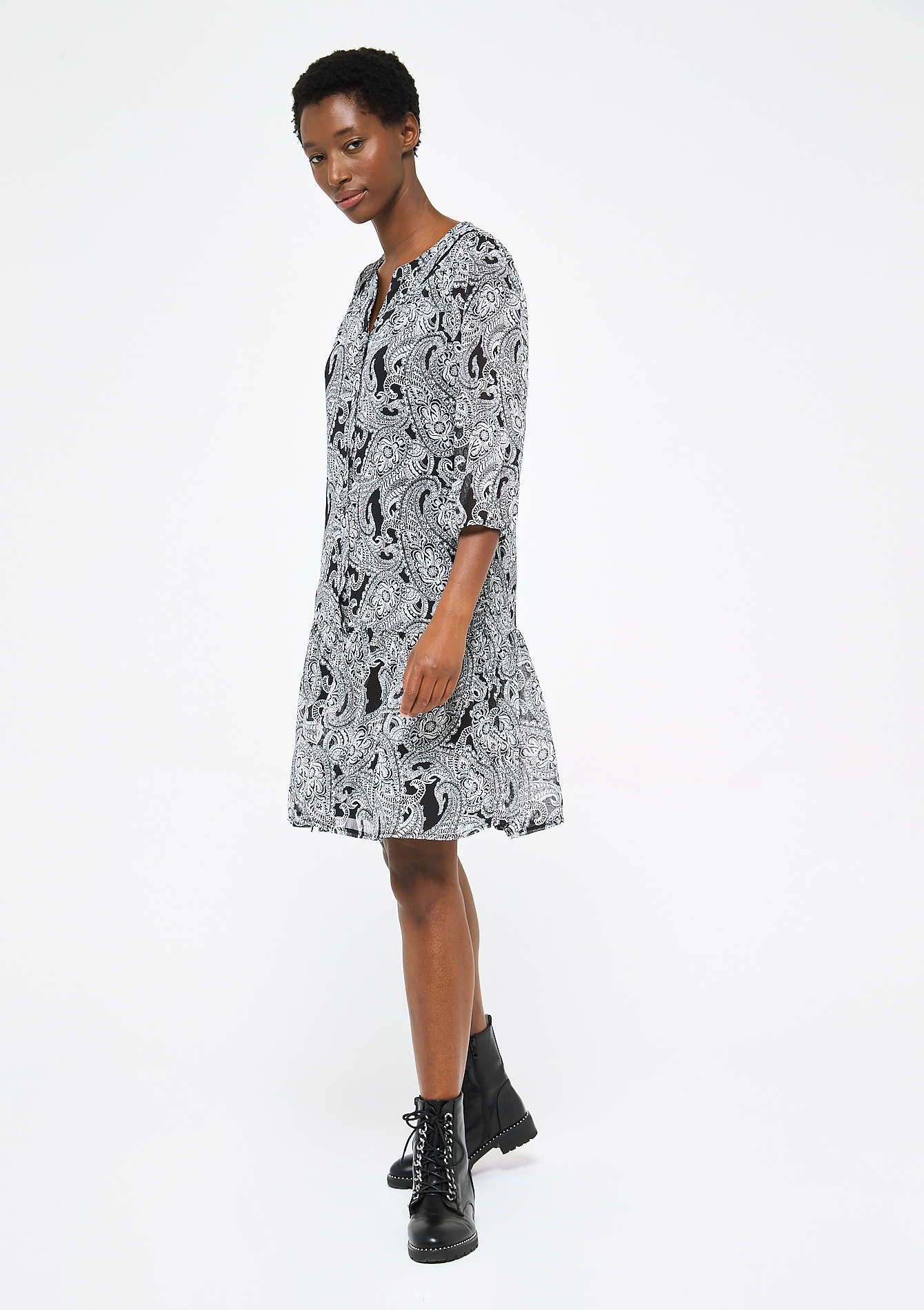 Robe nuisette à imprimé et manches 3/4