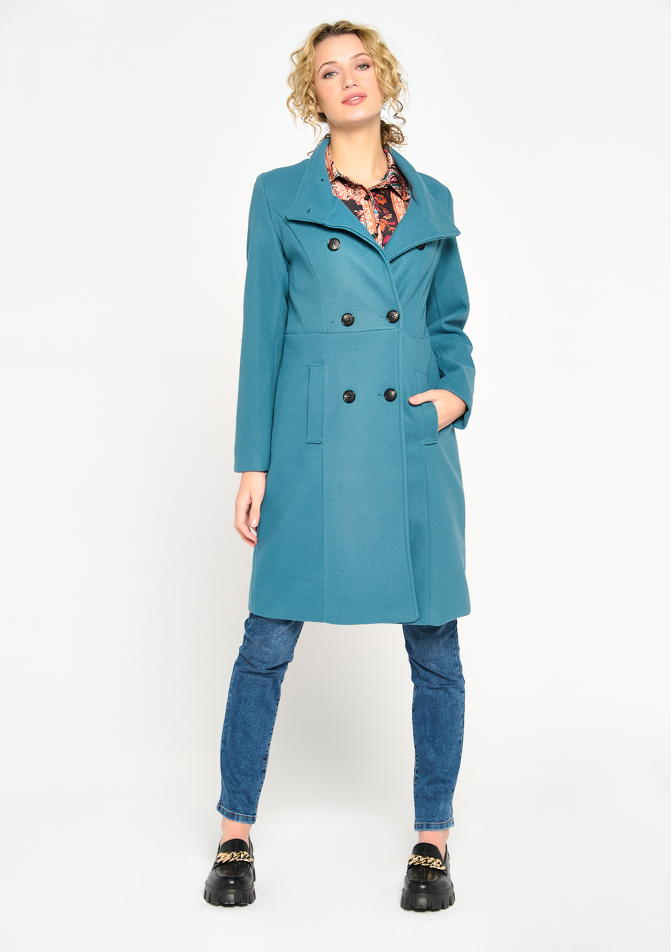 Manteau long avec boutons